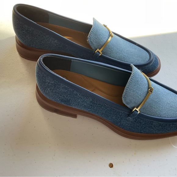 Elegant Blue and Gold Flats with Suede Finish - Picture 6 of 7